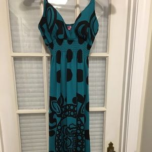 V-neck maxi dress